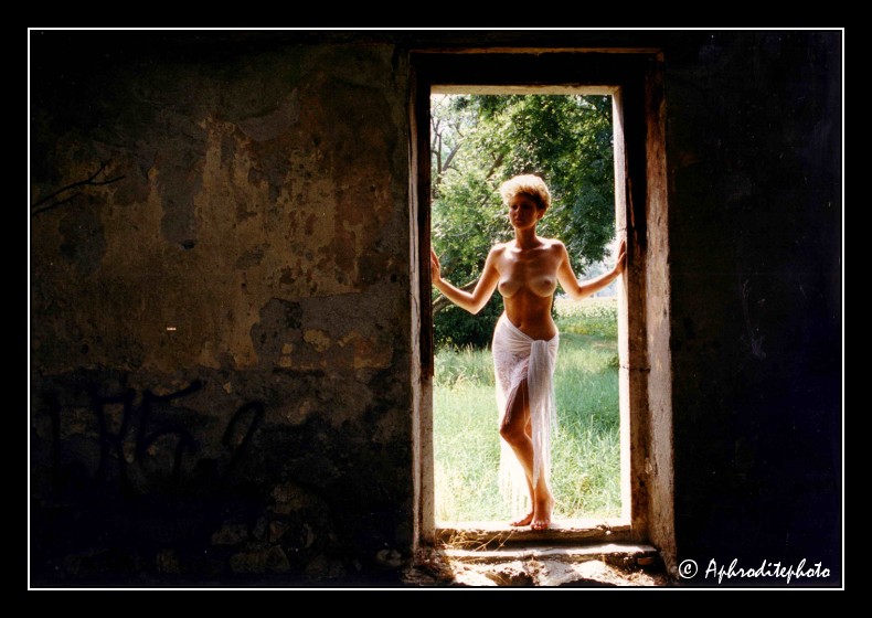 02 Dans la ruine de Sierne 4
